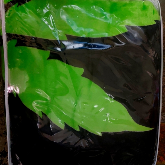 Blanket Queen Size leaf Design - Picture 5 of 5